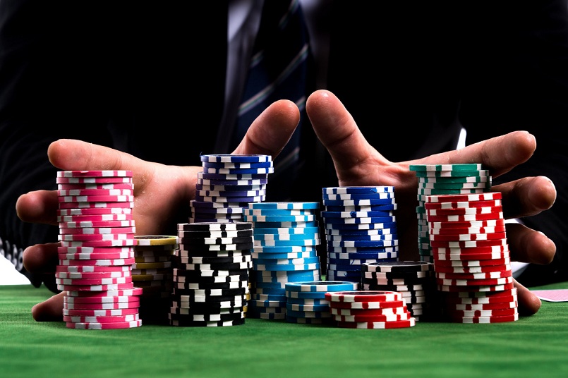 Hành động tham gia ván cược Poker